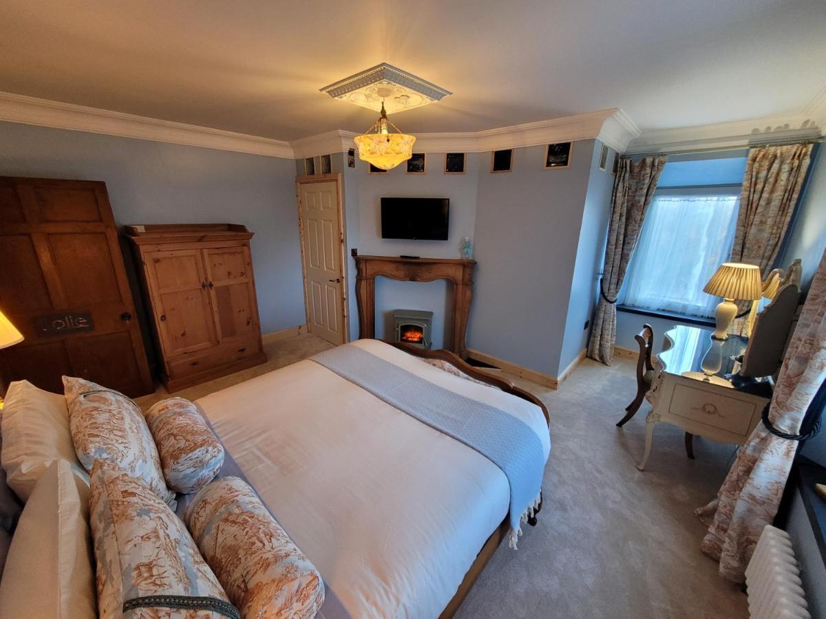 Farmhouse B&B Family Stay Or Romantic Break, On Our Smallholding Close To Narberth Exterior photo